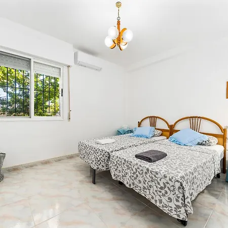 The Lemon Tree House Holiday home